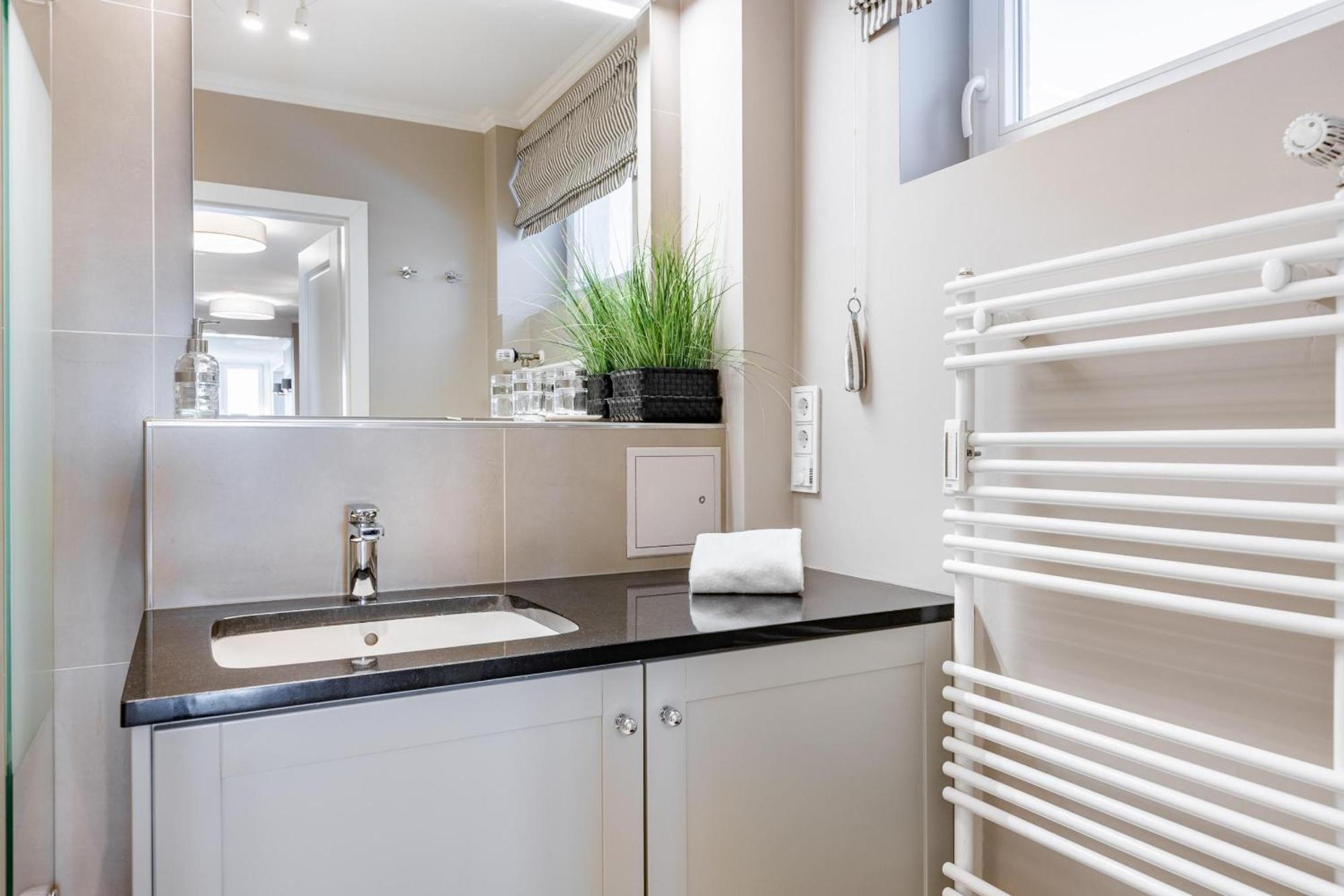 Apartment Kliffsand 17 Urlauben Unter Reet Mit Meerblick In Kampen, Sylt
